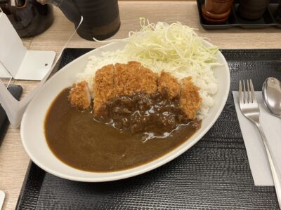 かつやのカレー
